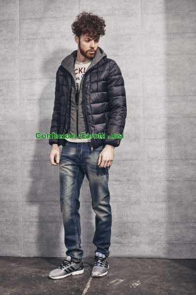  CONFEZIONI CAROTTI JESI-SPOSA e SPOSO, Corso Matteotti, 46 a Jesi, in Provincia di Ancona, nelle Marche, vestiti uomo e donna eleganti da cerimonia, taglie comode e slim, abbigliamento taglie forti, calibrate e conformate, e casual, moda giovane.