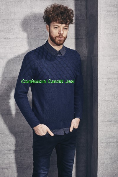 SPOSI-CONFEZIONI CAROTTI JESI-SPOSA e SPOSO, Corso Matteotti, 46 a Jesi, in Provincia di Ancona, nelle Marche, vestiti uomo e donna eleganti da cerimonia, taglie comode e slim, abbigliamento taglie forti, calibrate e conformate, moda giovane. (COPY)