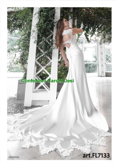 SPOSI-CONFEZIONI CAROTTI JESI-SPOSA e SPOSO, Corso Matteotti, 46 a Jesi, in Provincia di Ancona, nelle Marche, vestiti uomo e donna eleganti da cerimonia, taglie comode e slim, abbigliamento taglie forti, calibrate e conformate, moda giovane.   