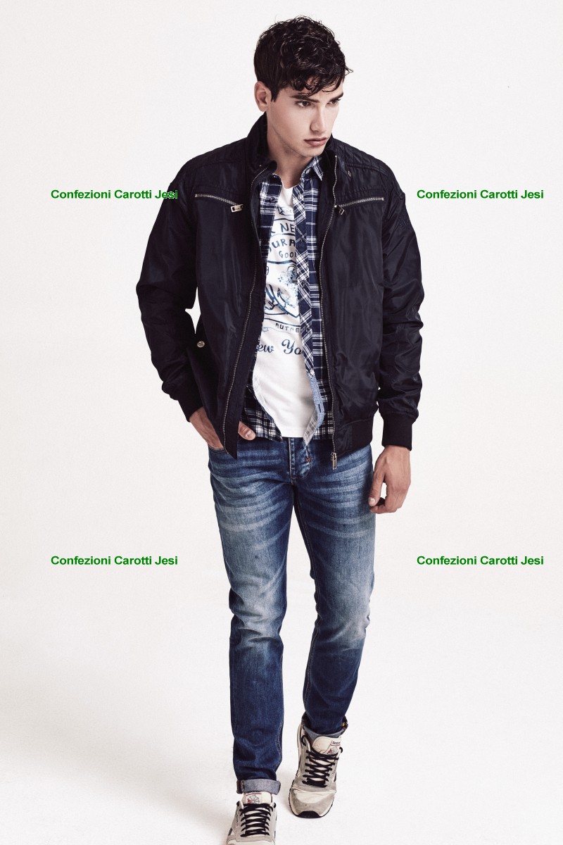 Abbigliamento classico uomo Quando si parla di Classico, nell'abbigliamento ci si riferisce a un codice di vestiario che affonda le sue radici in Inghilterra e che oggi è riconosciuto in tutto il europegamexma.gq indossa un Classico di Maco Shop si sentirà elegante a Londra come a Parigi, a Napoli come a Milano, a Tokyo come a New York.