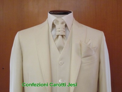 COMPLETE : JACKET - PANT - VEST - PLASTRON - CLUTCH .