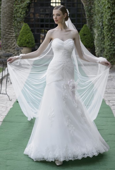 WEDDING DRESS DRAPED