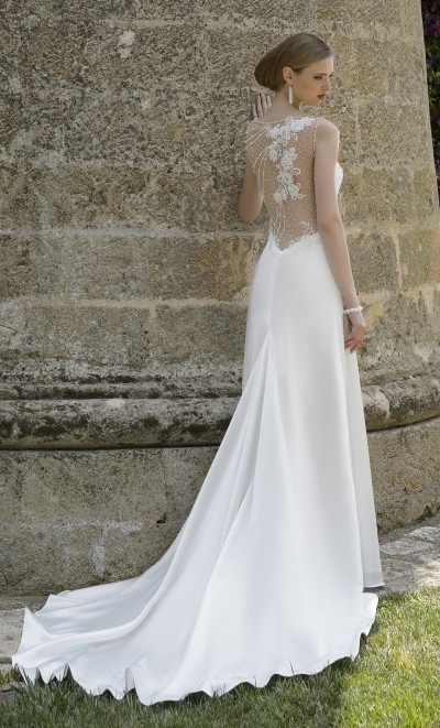 ABITO SPOSA LINEA SVASATA
